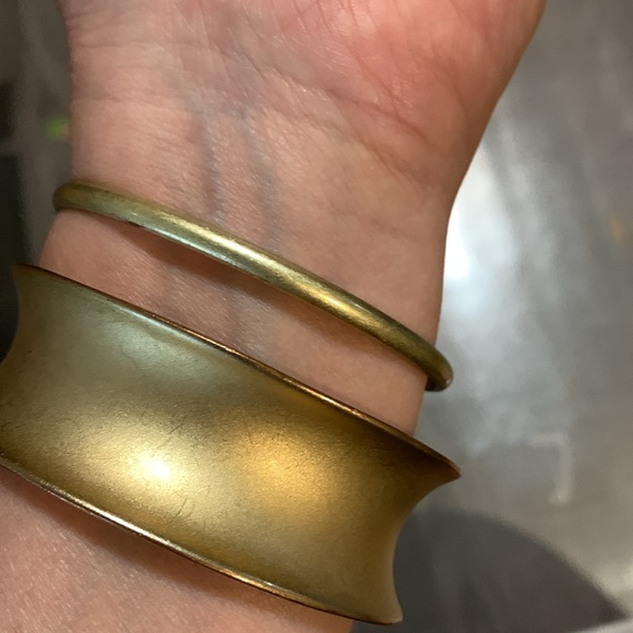 Two bracelets - Picture 3 of 6